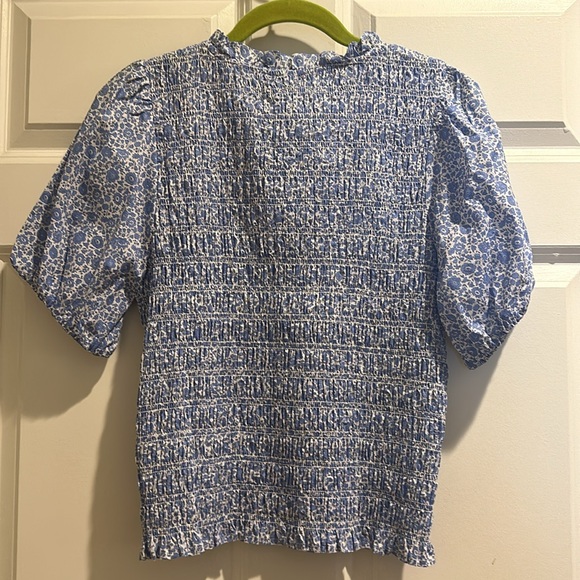 NWT J.Crew Puff-sleeve smocked top in Liberty® D'Anjo Coast fabric - Picture 3 of 3